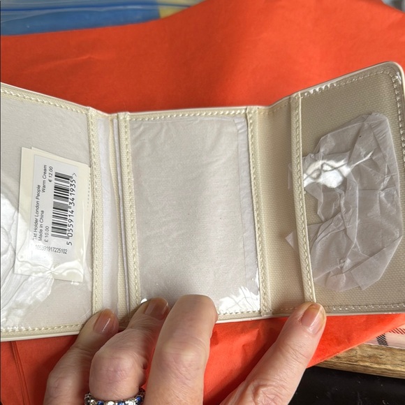 Cath Kidston Red and Cream credit card holder - Picture 3 of 4